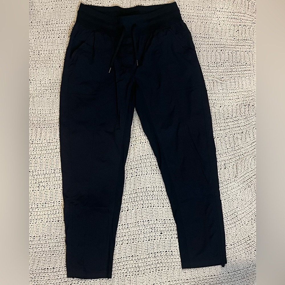CRZ YOGA - Black Joggers - M (8/10)
